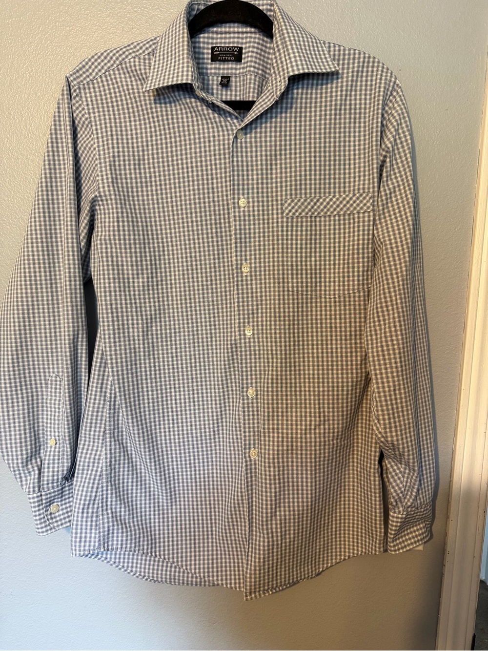 Arrow Men's Light Blue and White Checked Dress Shirt
